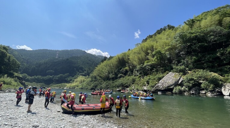 アクティビティ　高知　　修学旅行　ラフティング