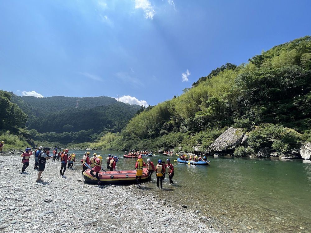 アクティビティ 高知 修学旅行 ラフティング