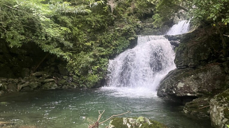 秘密の滝