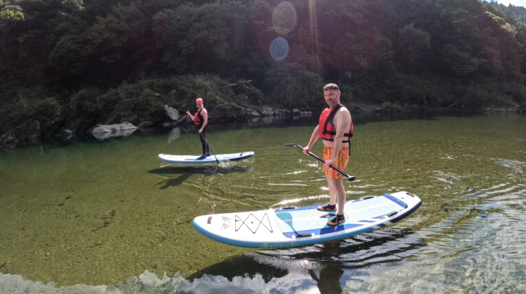 高知 吉野川 アクティビティ SUP パックラフト　ラフティング　シャワークライミング