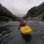 高知 吉野川 アクティビティ SUP パックラフト　ラフティング　シャワークライミング
